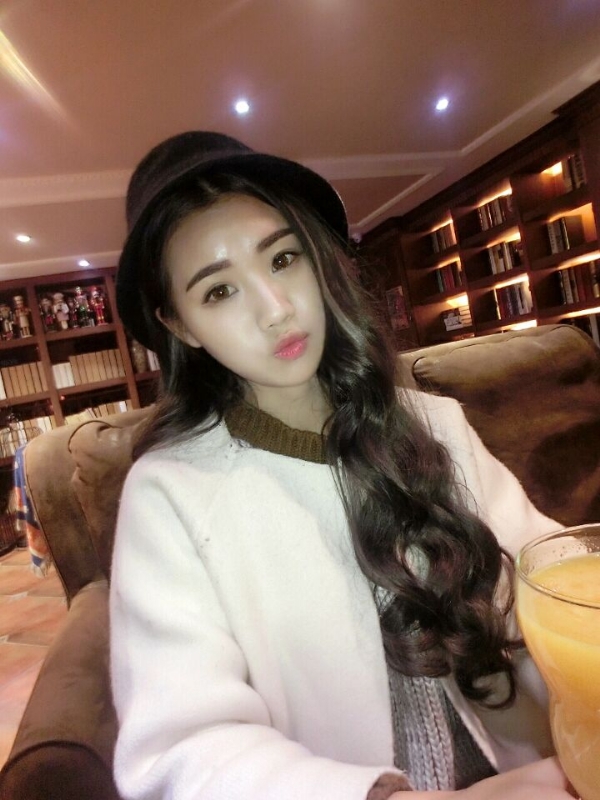 气质小妹的第三张照片--南昌相亲服务中心