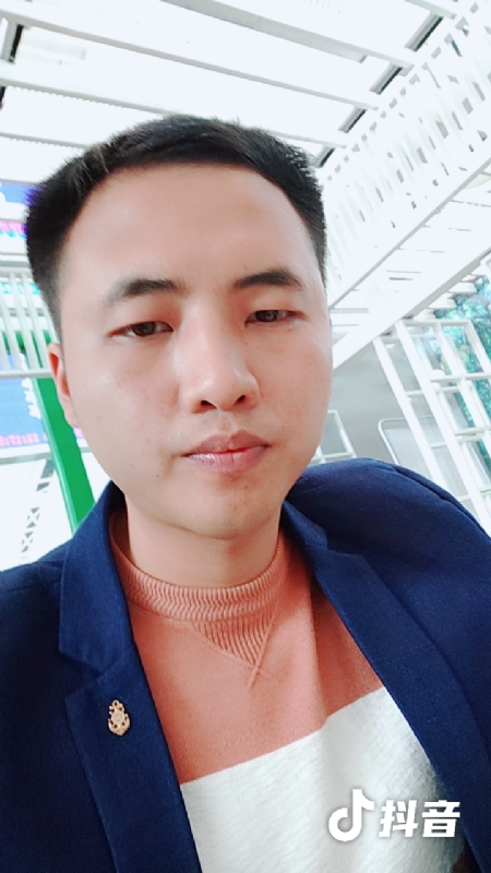 佳鑫的第一张照片--南昌相亲服务中心