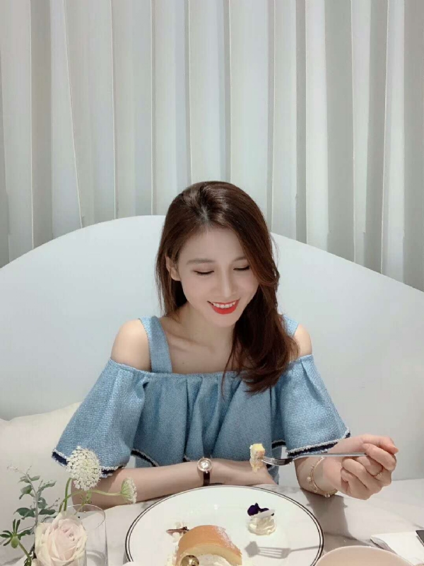 Emily的第三张照片--南昌相亲服务中心