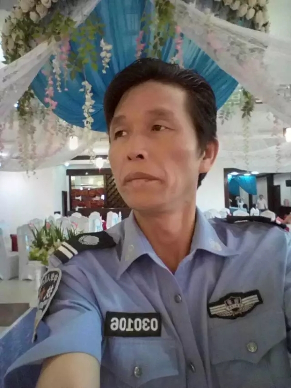 卧窗听雨的第二张照片--南昌相亲服务中心