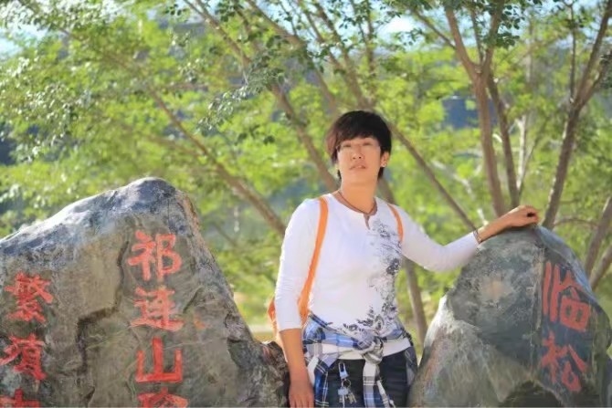 弱水河边青春草的第一张照片--南昌相亲服务中心