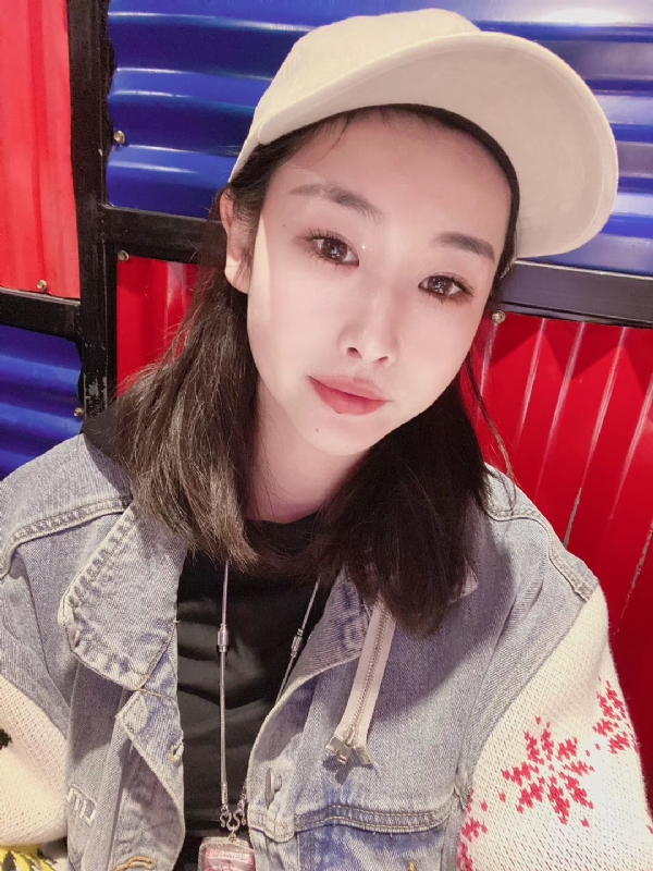 玲珑的第一张照片--南昌相亲服务中心