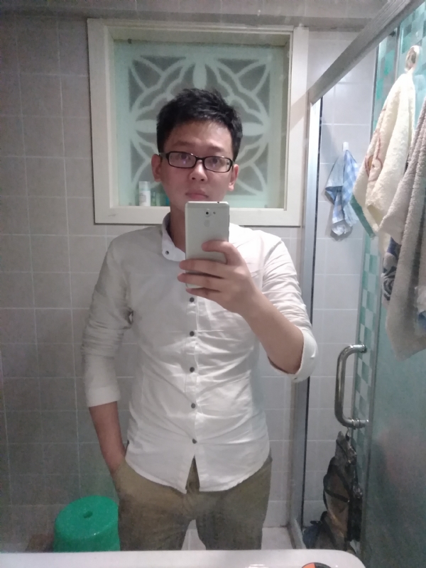 花谢魂伤的第一张照片--南昌相亲服务中心