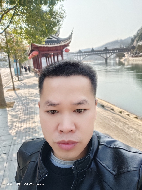 啊锦的第一张照片--南昌相亲服务中心