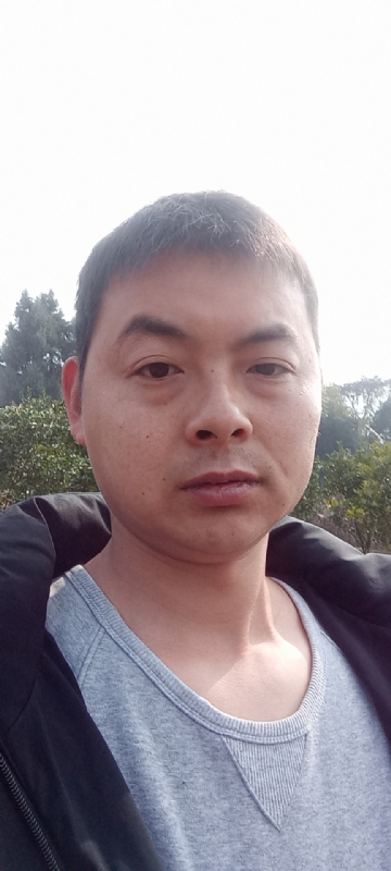 亲亲抱抱我爱你的第一张照片--南昌相亲服务中心