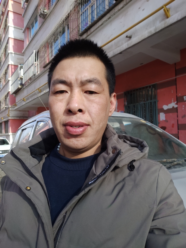 华哥的第二张照片--南昌相亲服务中心