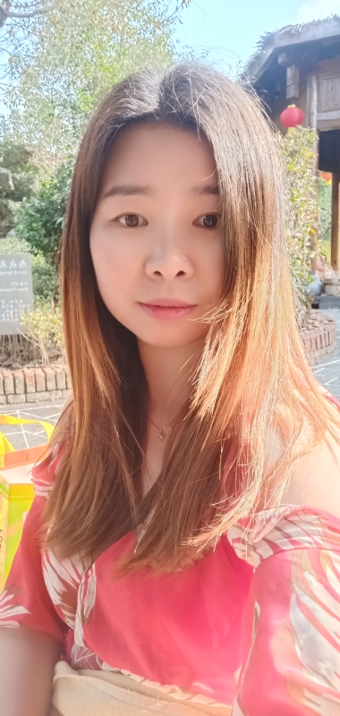 赫赫的第一张照片--南昌相亲服务中心