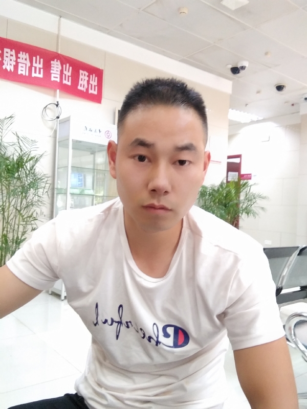 小少的第二张照片--南昌相亲服务中心