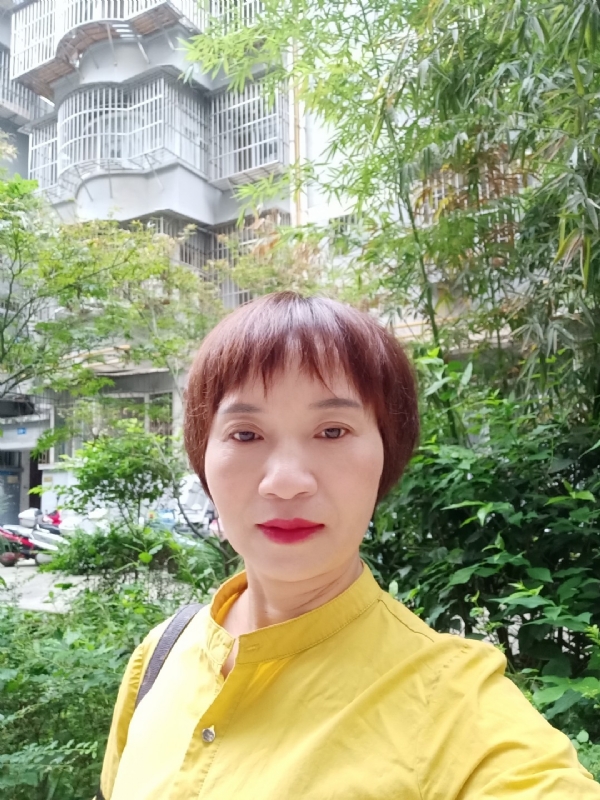 小瓶子的第二张照片--南昌相亲服务中心