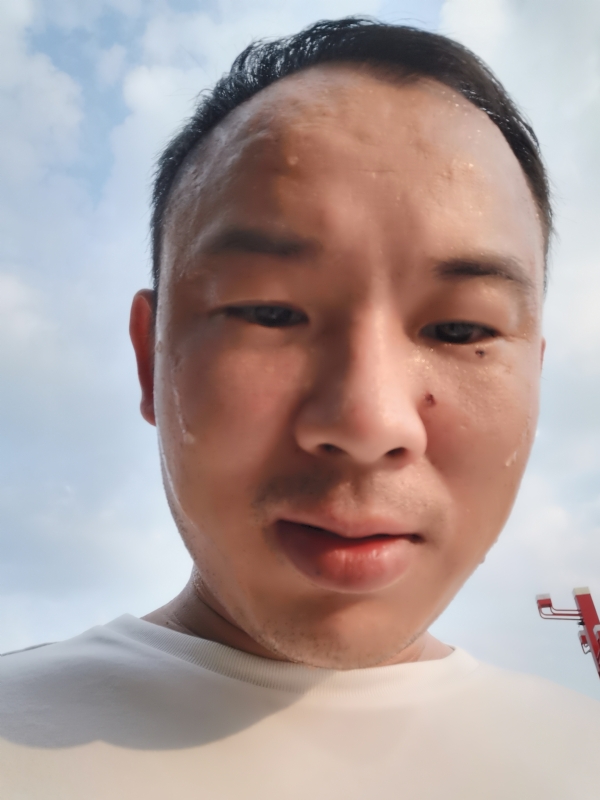 唐老鸭的第一张照片--南昌相亲服务中心