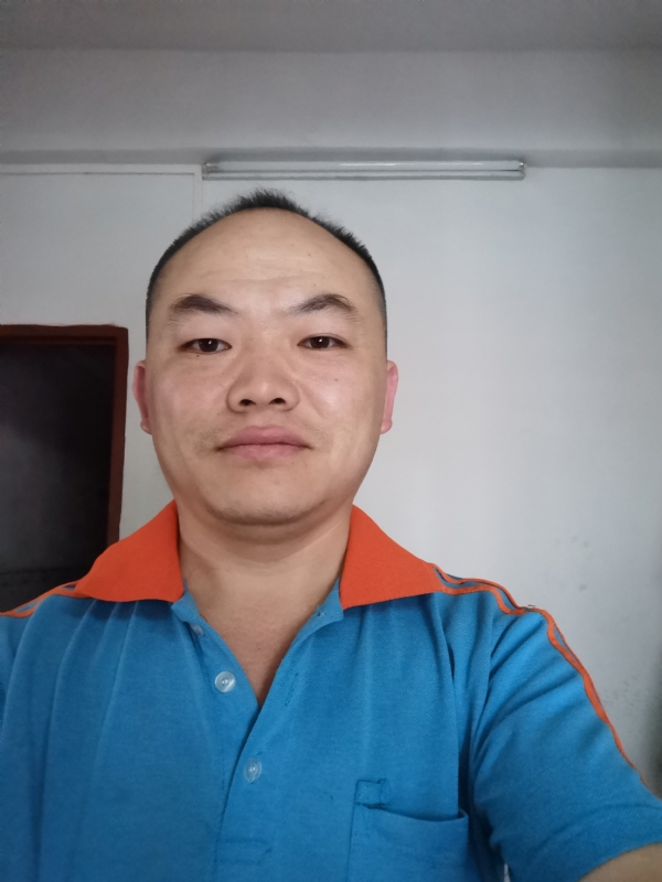 与子携老的第六张照片--南昌相亲服务中心