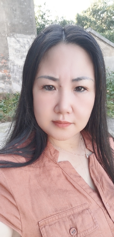 乖乖一女的第一张照片--南昌相亲服务中心