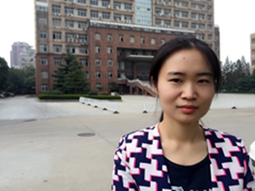 女儿征婚的第一张照片--南昌相亲服务中心