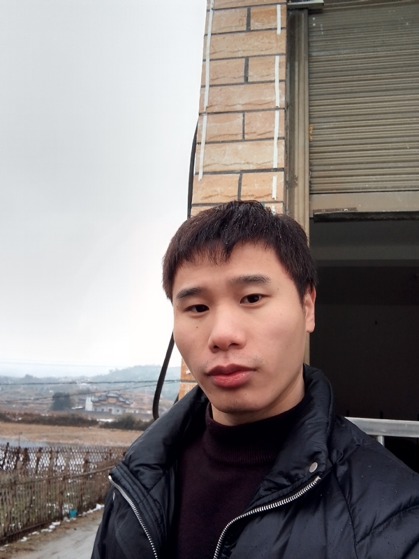 银色的羽翼的第一张照片--南昌相亲服务中心