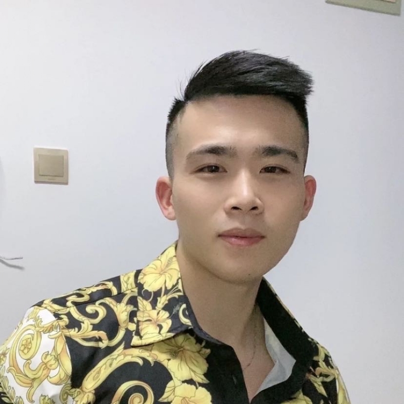 迷彩冲锋衣的第一张照片--南昌相亲服务中心