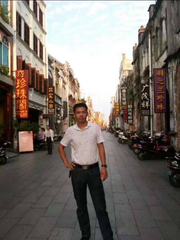 爱生活爱健康的第一张照片--南昌相亲服务中心