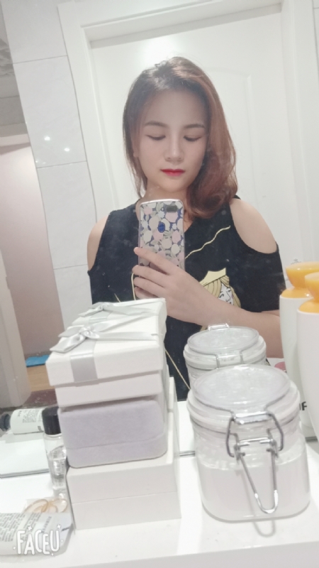 刘莲酥的第四张照片--南昌相亲服务中心