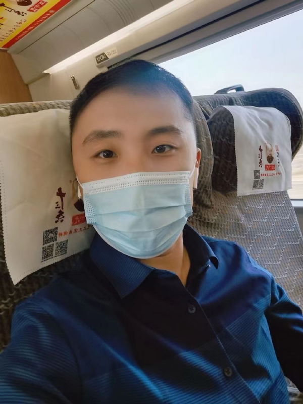 孤独的小屁猪的第二张照片--南昌相亲服务中心