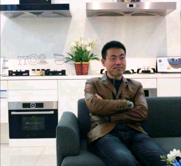 奋斗的执着的第一张照片--南昌相亲服务中心