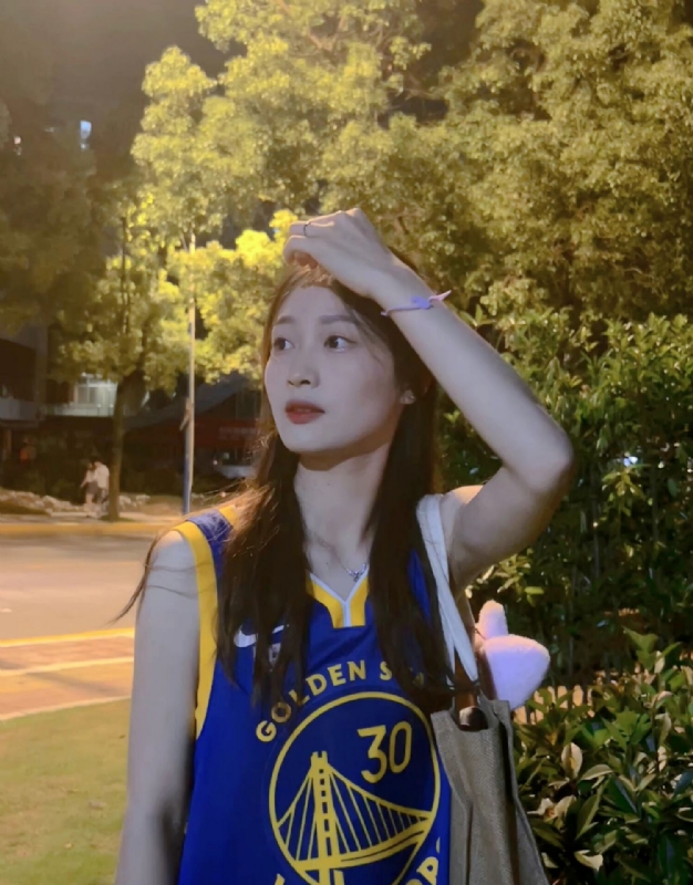 小趴菜的第三张照片--南昌相亲服务中心