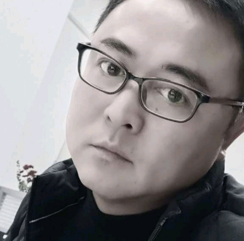 小石头的第二张照片--南昌相亲服务中心