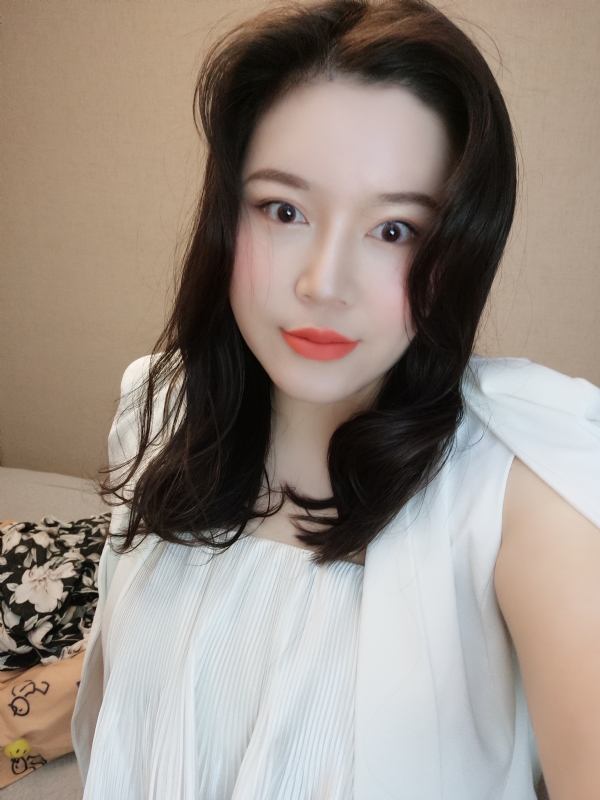 璐璐的第一张照片--南昌相亲服务中心