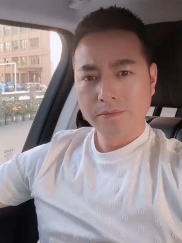 勿忘初心的第一张照片--南昌相亲服务中心