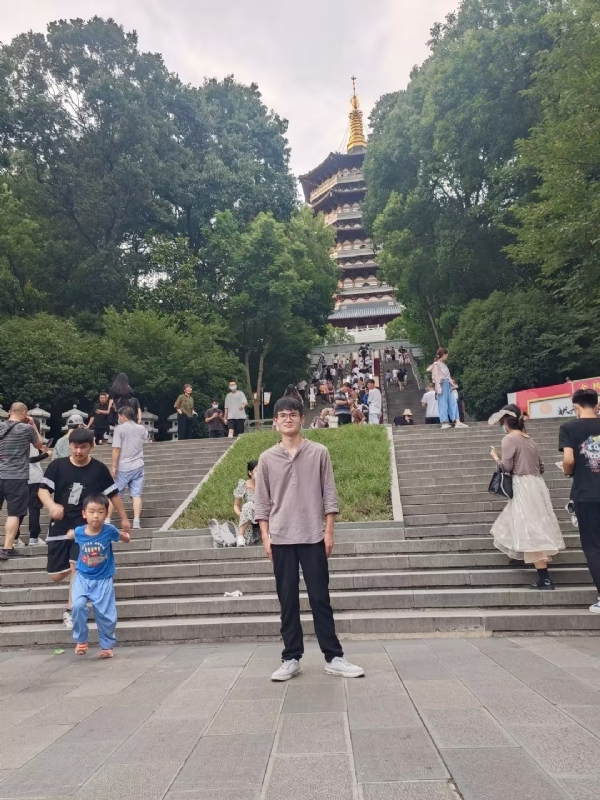 阳光男孩的第二张照片--南昌相亲服务中心