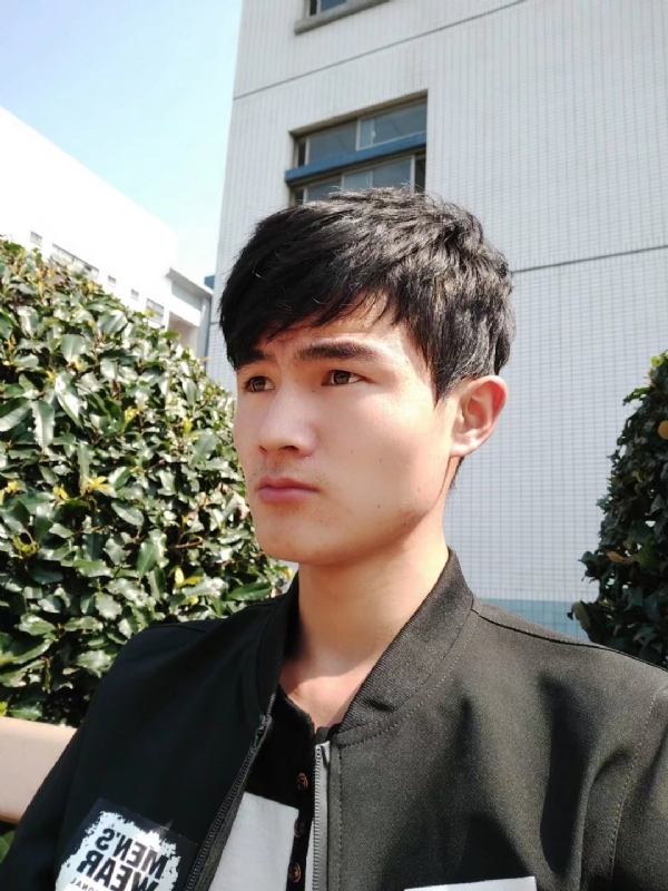 阳光男孩的第四张照片--南昌相亲服务中心