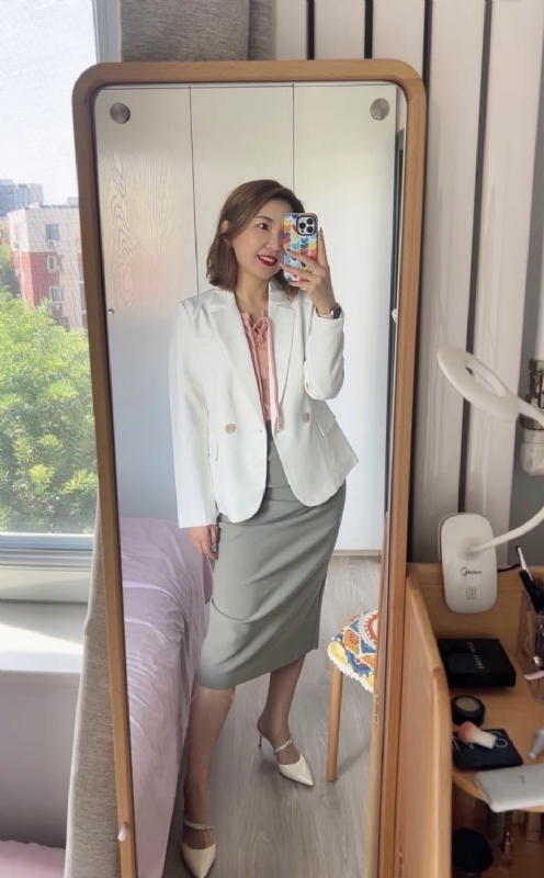 丽波的第三张照片--南昌相亲服务中心