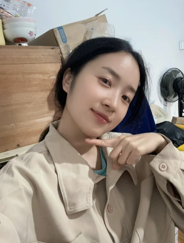 多喝热水的第二张照片--南昌相亲服务中心