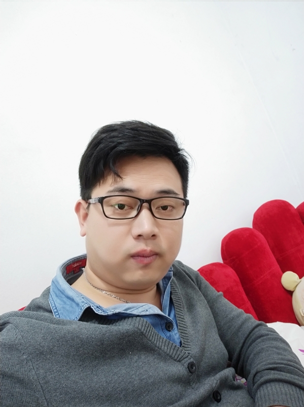 何必在亿的第一张照片--南昌相亲服务中心