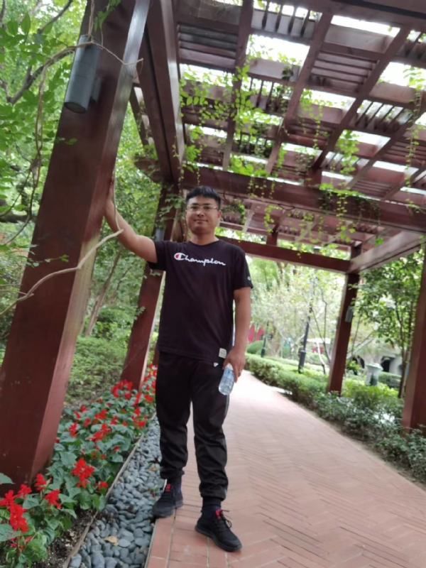 会飞的鱼的第一张照片--南昌相亲服务中心
