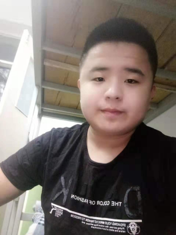 打小就爱淘气的第一张照片--南昌相亲服务中心