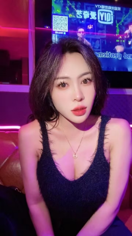 素素可月的第一张照片--南昌相亲服务中心