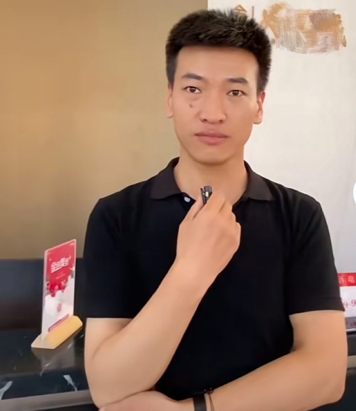 一杯梁白开的第一张照片--南昌相亲服务中心
