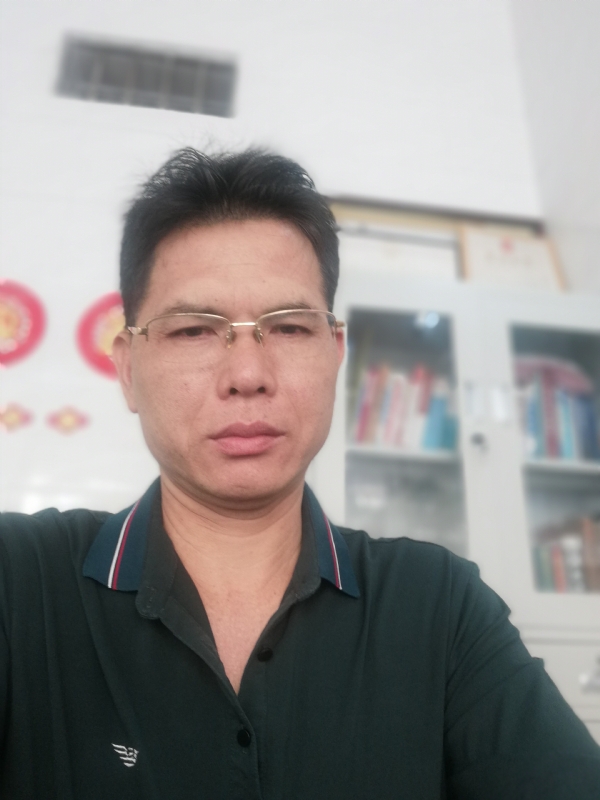 后视镜的第二张照片--南昌相亲服务中心