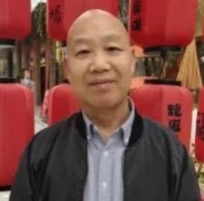 教师作家诗人的第一张照片--南昌相亲服务中心
