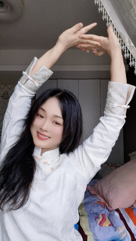 伊伊的第三张照片--南昌相亲服务中心